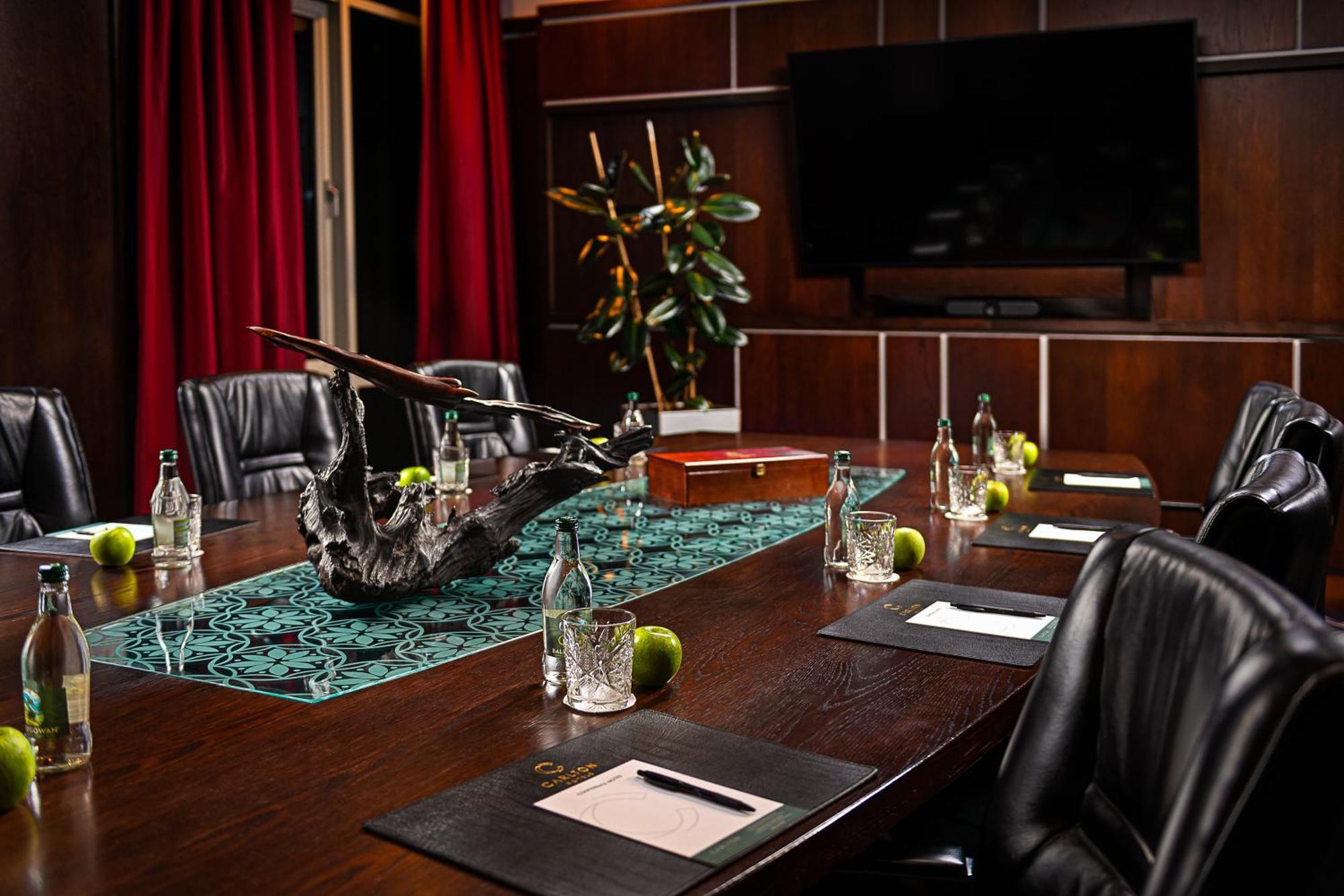 Carlton Hotel Blanchardstown Kültér fotó